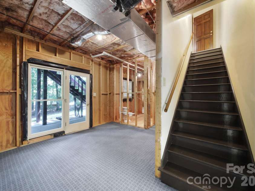 8927 Scarsdale Drive, Mint Hill, NC 28227.  MLS# CAR4365248, YatesRealty ID 35438. Basement