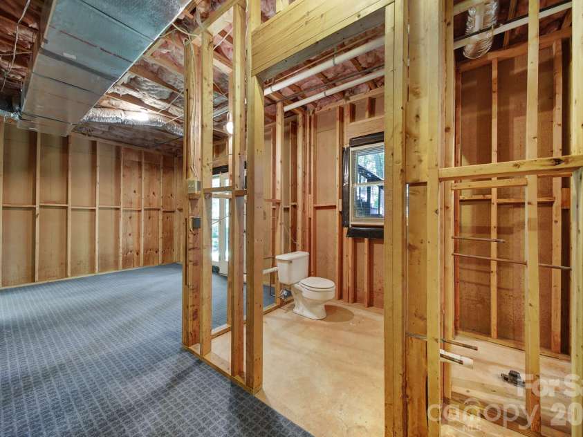 8927 Scarsdale Drive, Mint Hill, NC 28227.  MLS# CAR4365248, YatesRealty ID 35438. Bathroom