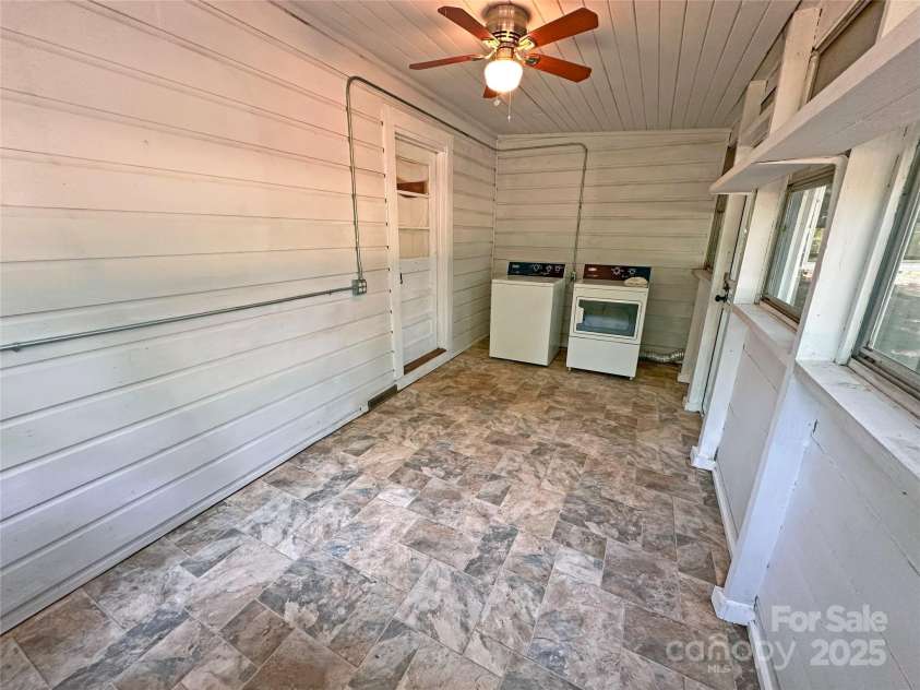 2131 Nc 10 Highway, Conover, NC 28613.  MLS# CAR4267448, YatesRealty ID 35440. Laundry Room