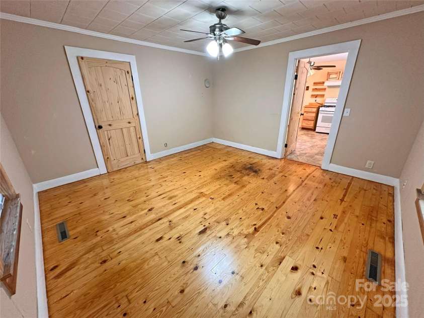 2131 Nc 10 Highway, Conover, NC 28613.  MLS# CAR4267448, YatesRealty ID 35440. Second Bedroom