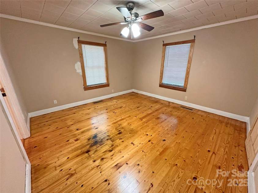 2131 Nc 10 Highway, Conover, NC 28613.  MLS# CAR4267448, YatesRealty ID 35440. Second Bedroom