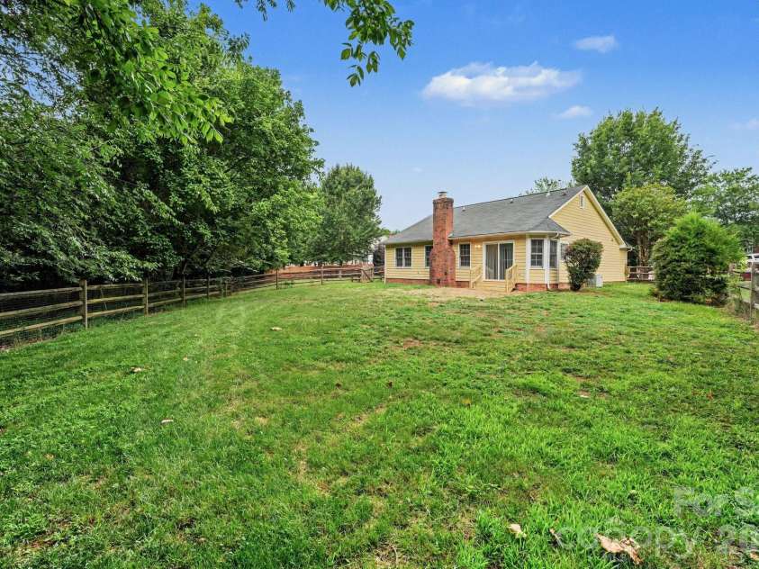4106 Woodbury Terrace, Concord, NC 28027.  MLS# CAR4396454, YatesRealty ID 35440. 