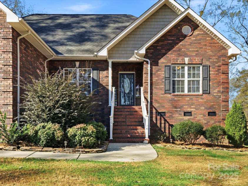 524 Lawyers Road, Indian Trail, NC 28079.  MLS# CAR4326347, YatesRealty ID 35442. Covered Front Porch