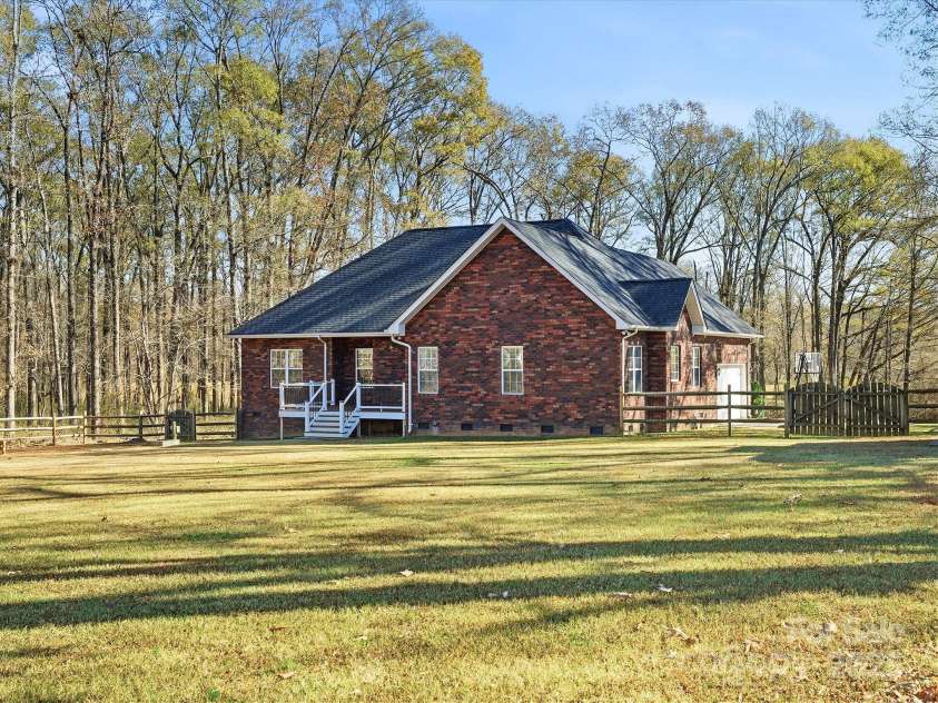 524 Lawyers Road, Indian Trail, NC 28079.  MLS# CAR4326347, YatesRealty ID 35442. Stunning Backyard