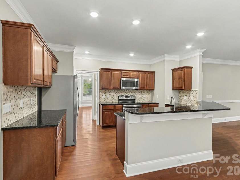 18611 Reflection Rock Court, Davidson, NC 28036.  MLS# CAR4383453, YatesRealty ID 35443. 