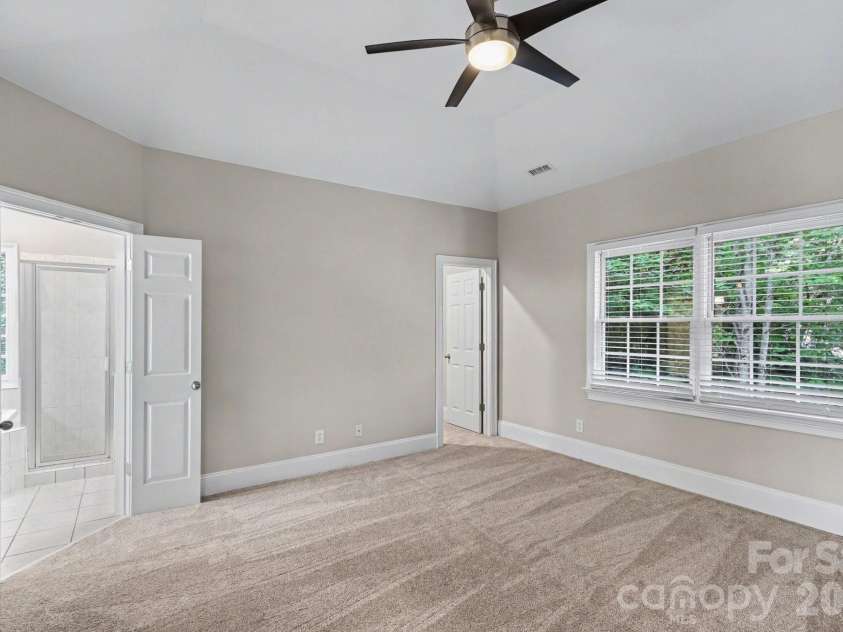 18611 Reflection Rock Court, Davidson, NC 28036.  MLS# CAR4383453, YatesRealty ID 35443. 
