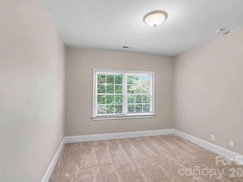 18611 Reflection Rock Court, Davidson, NC 28036.  MLS# CAR4383453, YatesRealty ID 35443. 