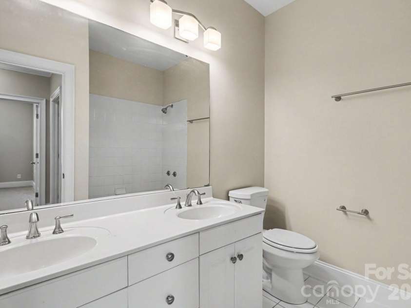18611 Reflection Rock Court, Davidson, NC 28036.  MLS# CAR4383453, YatesRealty ID 35443. 