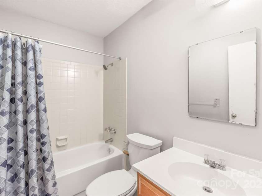 1612 Sharon Road, Charlotte, NC 28210.  MLS# CAR4292950, YatesRealty ID 35444. 