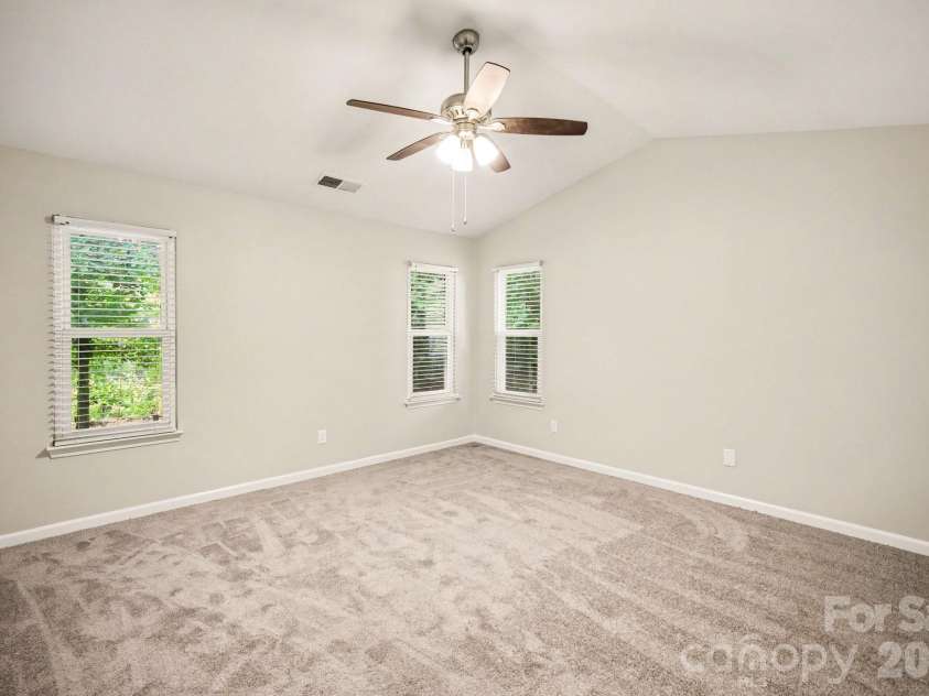 2732 Black Walnut Lane, Charlotte, NC 28262.  MLS# CAR4398539, YatesRealty ID 35444. 