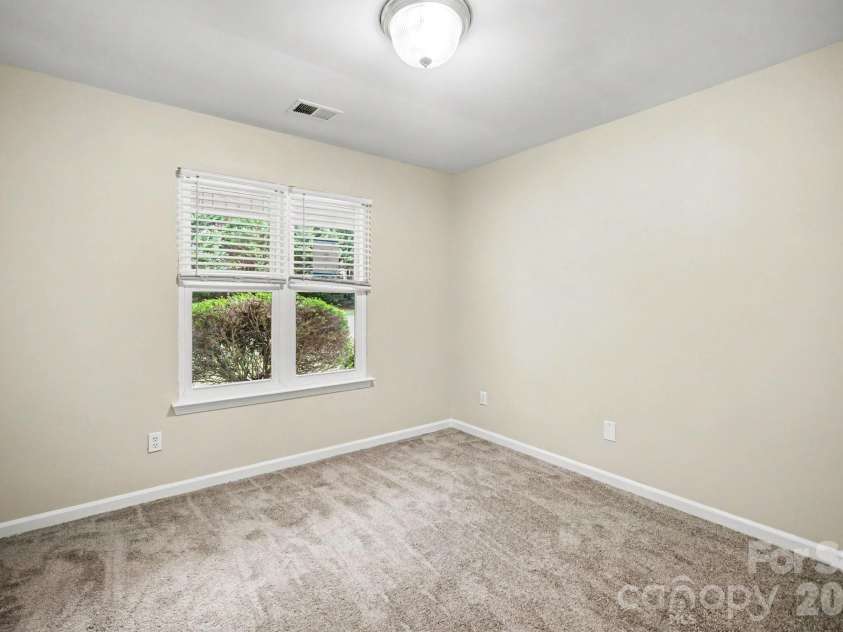 2732 Black Walnut Lane, Charlotte, NC 28262.  MLS# CAR4398539, YatesRealty ID 35444. 