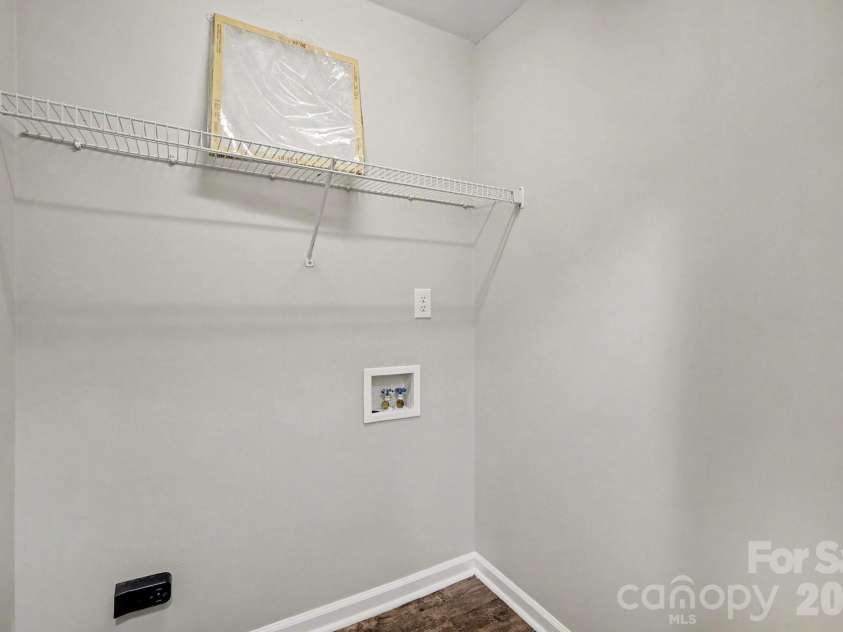 2732 Black Walnut Lane, Charlotte, NC 28262.  MLS# CAR4398539, YatesRealty ID 35444. 