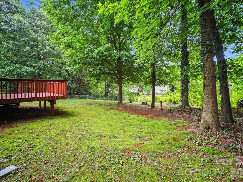 2732 Black Walnut Lane, Charlotte, NC 28262.  MLS# CAR4398539, YatesRealty ID 35444. 