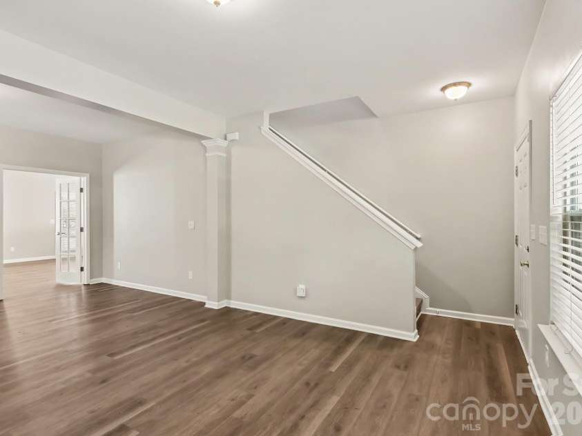 8120 Nikki Cole Drive, Charlotte, NC 28215.  MLS# CAR4392295, YatesRealty ID 35446. 