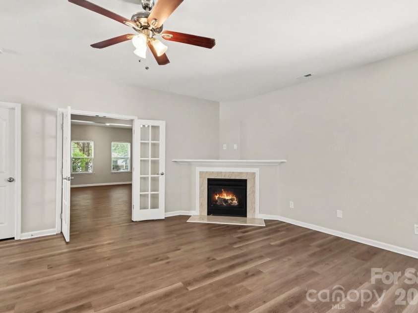 8120 Nikki Cole Drive, Charlotte, NC 28215.  MLS# CAR4392295, YatesRealty ID 35446. 
