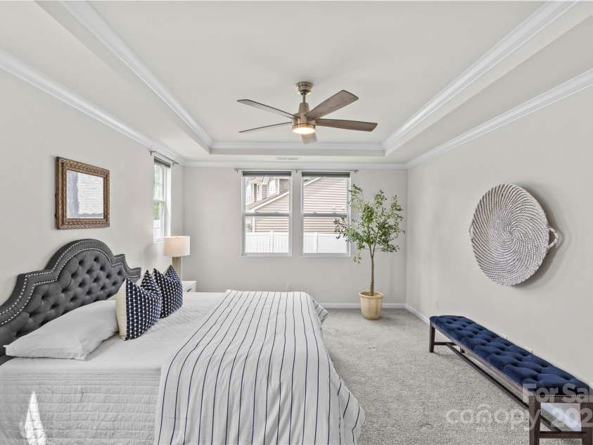 17034 Carolina Pine Row, Charlotte, NC 28278.  MLS# CAR4295905, YatesRealty ID 35447. 