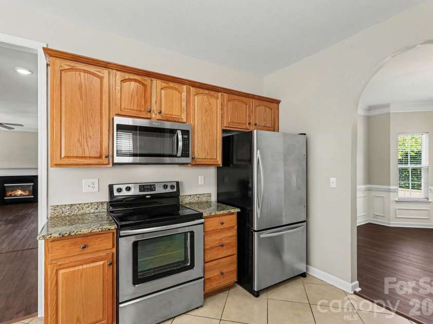 8539 Suttonview Drive, Charlotte, NC 28269.  MLS# CAR4389167, YatesRealty ID 35447. 