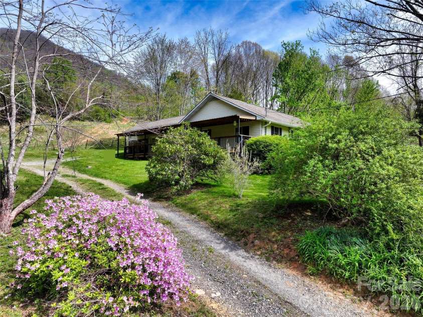 1567 Newfound Road, Leicester, NC 28748.  MLS# CAR4214973, YatesRealty ID 35448. 