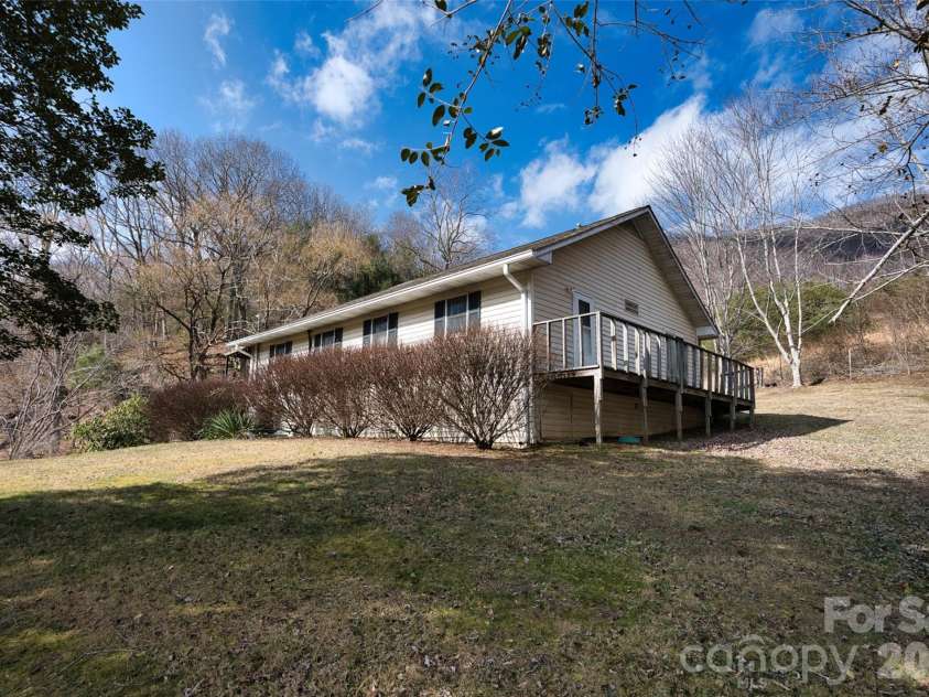 1567 Newfound Road, Leicester, NC 28748.  MLS# CAR4214973, YatesRealty ID 35448. 