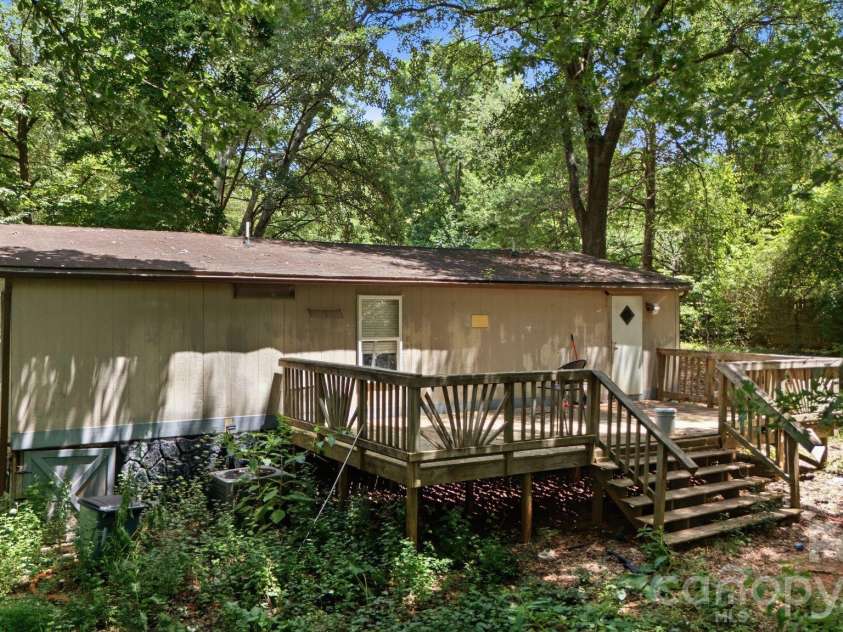 7826 Hickory Creek Drive, Denver, NC 28037.  MLS# CAR4400507, YatesRealty ID 35449. 