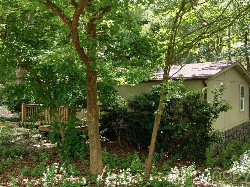 7826 Hickory Creek Drive, Denver, NC 28037.  MLS# CAR4400507, YatesRealty ID 35449. 