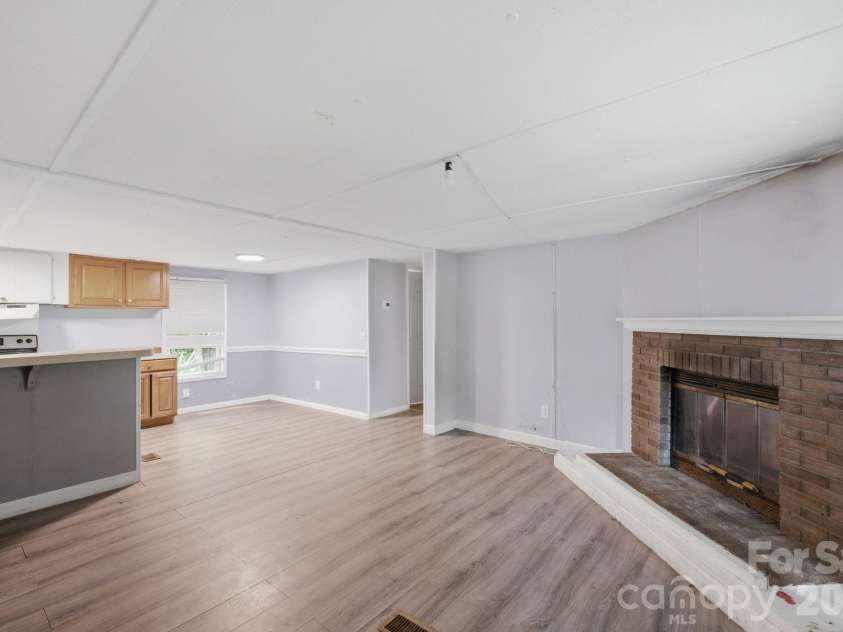 7826 Hickory Creek Drive, Denver, NC 28037.  MLS# CAR4400507, YatesRealty ID 35449. 
