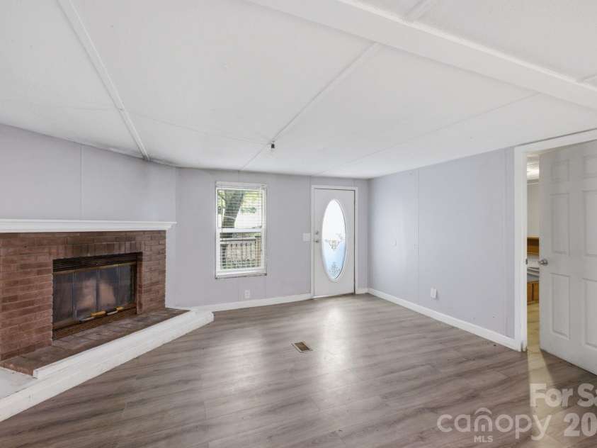 7826 Hickory Creek Drive, Denver, NC 28037.  MLS# CAR4400507, YatesRealty ID 35449. 