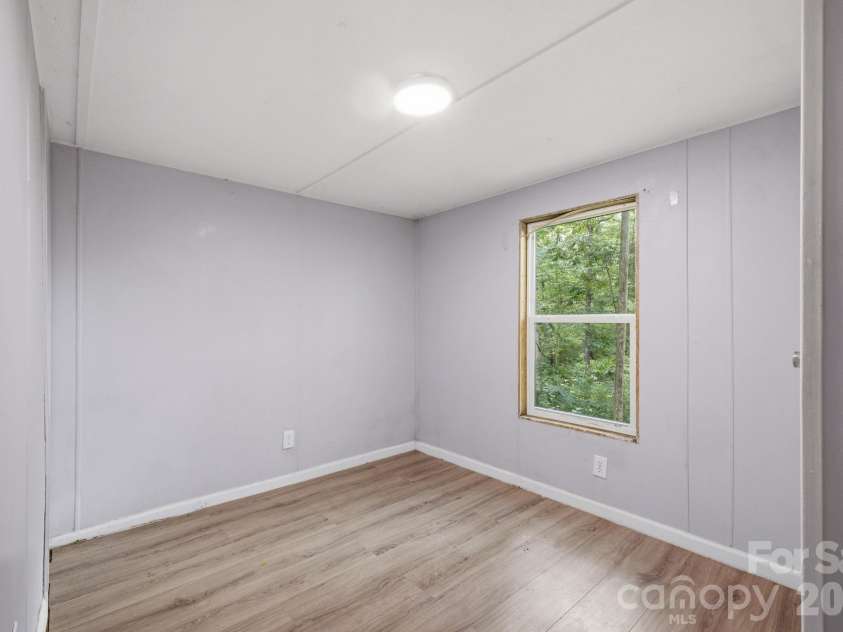 7826 Hickory Creek Drive, Denver, NC 28037.  MLS# CAR4400507, YatesRealty ID 35449. 