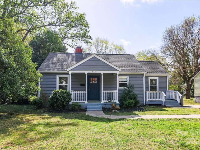 2741 Cowles Road, Charlotte, NC 28208.  MLS# CAR4241238, YatesRealty ID 3545. 