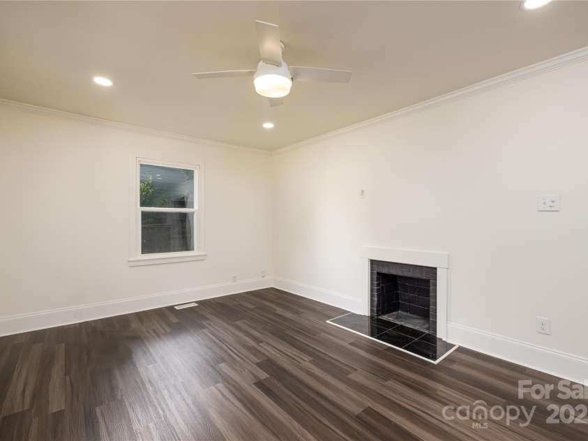 2741 Cowles Road, Charlotte, NC 28208.  MLS# CAR4241238, YatesRealty ID 3545. 