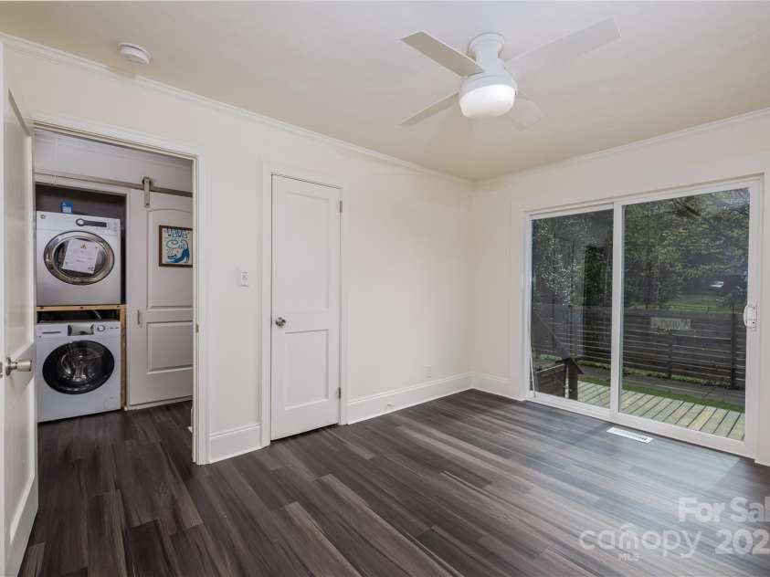 2741 Cowles Road, Charlotte, NC 28208.  MLS# CAR4241238, YatesRealty ID 3545. 