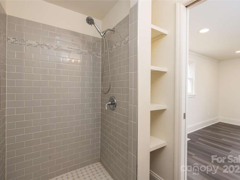 2741 Cowles Road, Charlotte, NC 28208.  MLS# CAR4241238, YatesRealty ID 3545. 