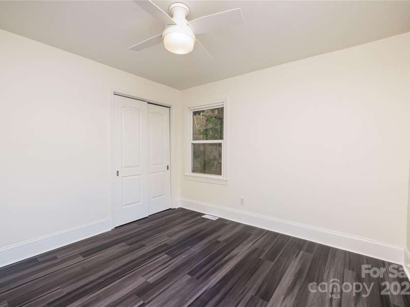2741 Cowles Road, Charlotte, NC 28208.  MLS# CAR4241238, YatesRealty ID 3545. 