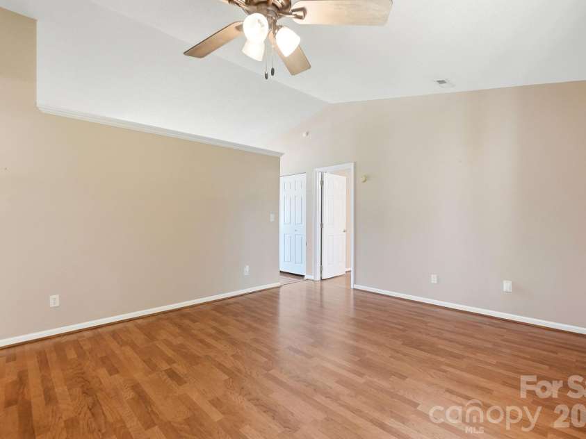 2101 Palm Lane, Belmont, NC 28012.  MLS# CAR4400010, YatesRealty ID 35450. 