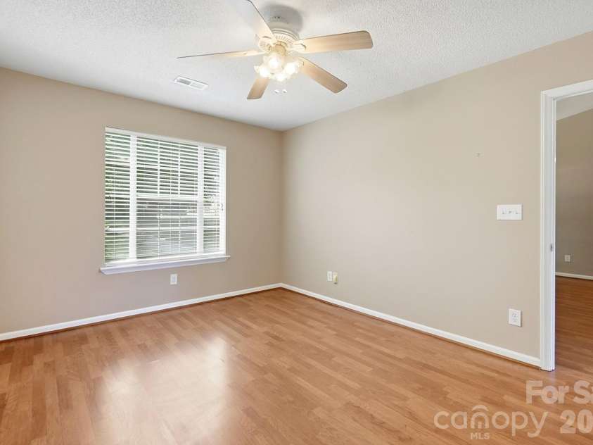 2101 Palm Lane, Belmont, NC 28012.  MLS# CAR4400010, YatesRealty ID 35450. 