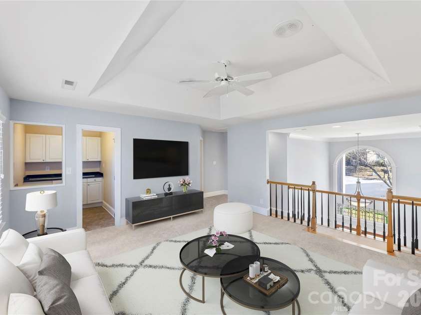 16300 Autumn Creek Court, Charlotte, NC 28278.  MLS# CAR4331856, YatesRealty ID 35451. 