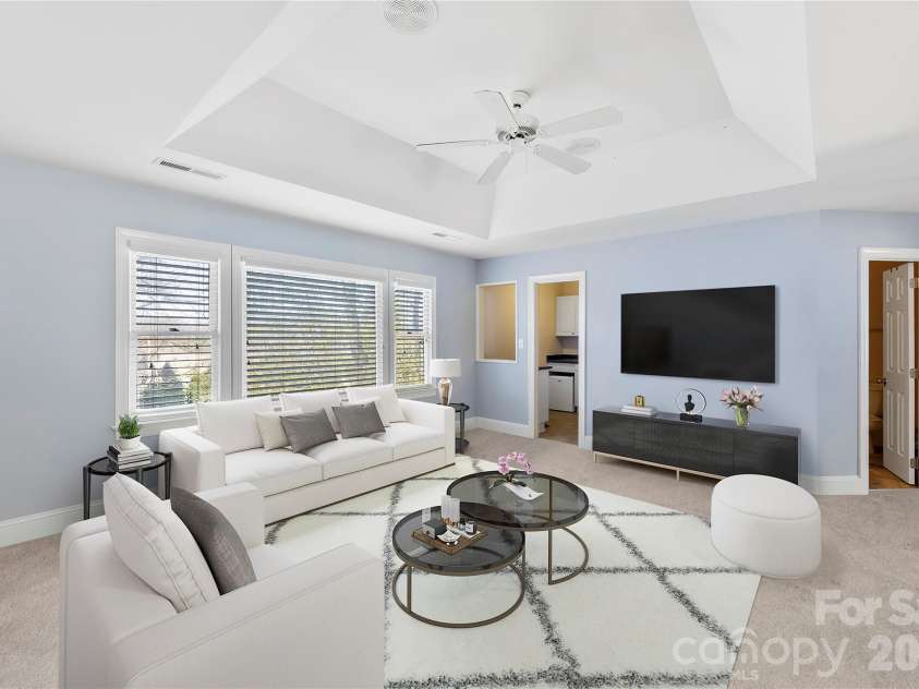 16300 Autumn Creek Court, Charlotte, NC 28278.  MLS# CAR4331856, YatesRealty ID 35451. 