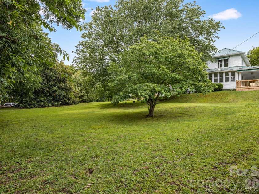 82 Hill Street, Hot Springs, NC 28743.  MLS# CAR4400452, YatesRealty ID 35452. 