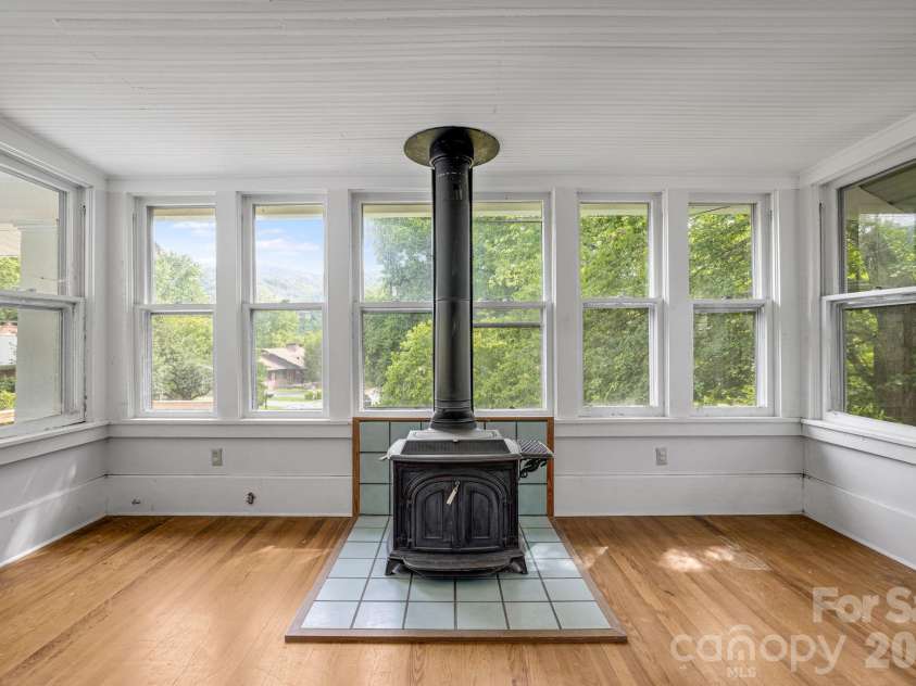 82 Hill Street, Hot Springs, NC 28743.  MLS# CAR4400452, YatesRealty ID 35452. 
