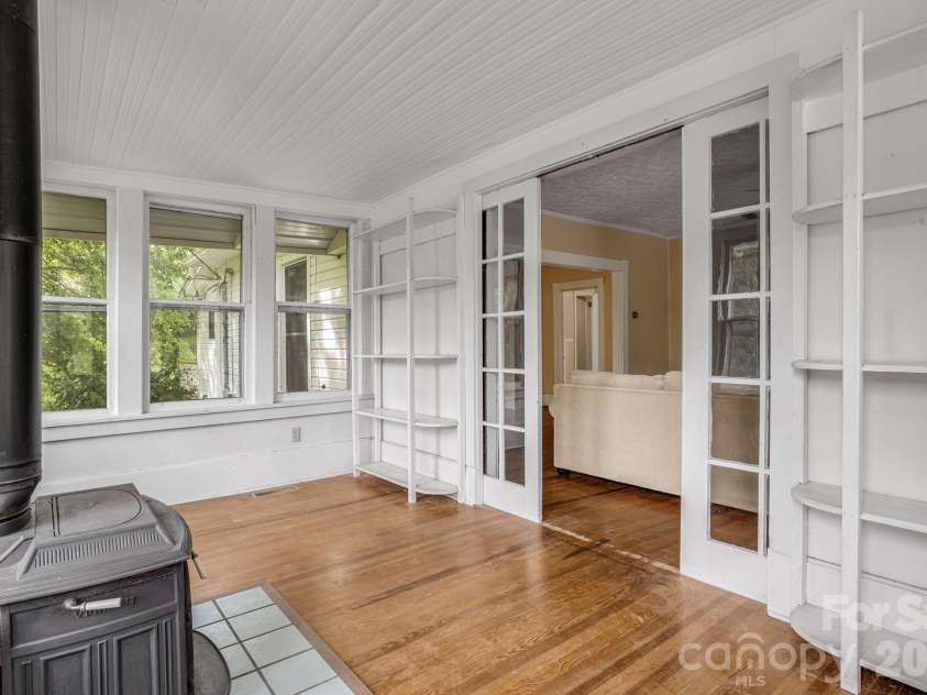 82 Hill Street, Hot Springs, NC 28743.  MLS# CAR4400452, YatesRealty ID 35452. 