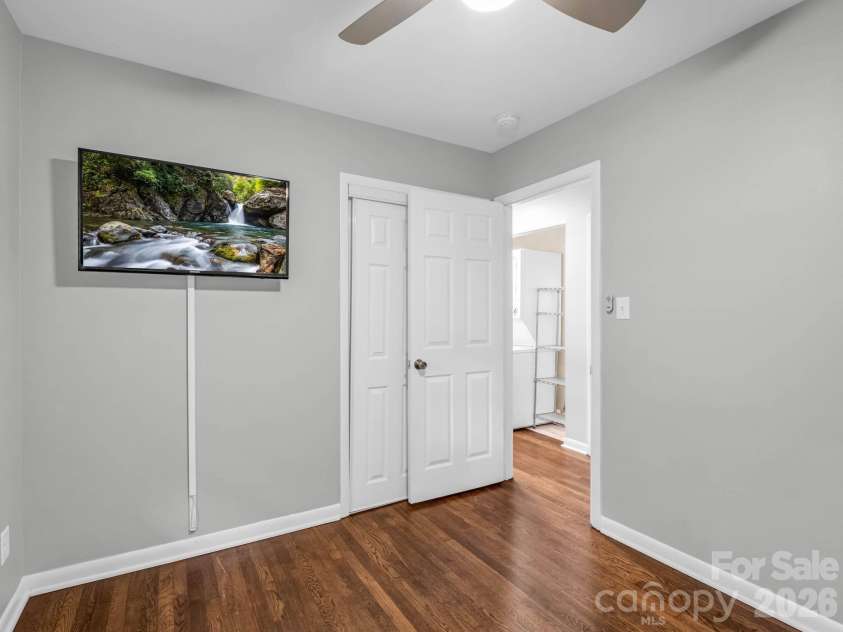 16 Main Street, Asheville, NC 28803.  MLS# CAR4399925, YatesRealty ID 35453. 