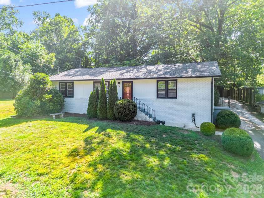 16 Main Street, Asheville, NC 28803.  MLS# CAR4399925, YatesRealty ID 35453. 