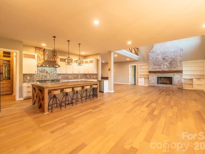 119 Summer Drive, Blowing Rock, NC 28605.  MLS# CAR4399507, YatesRealty ID 35455. 