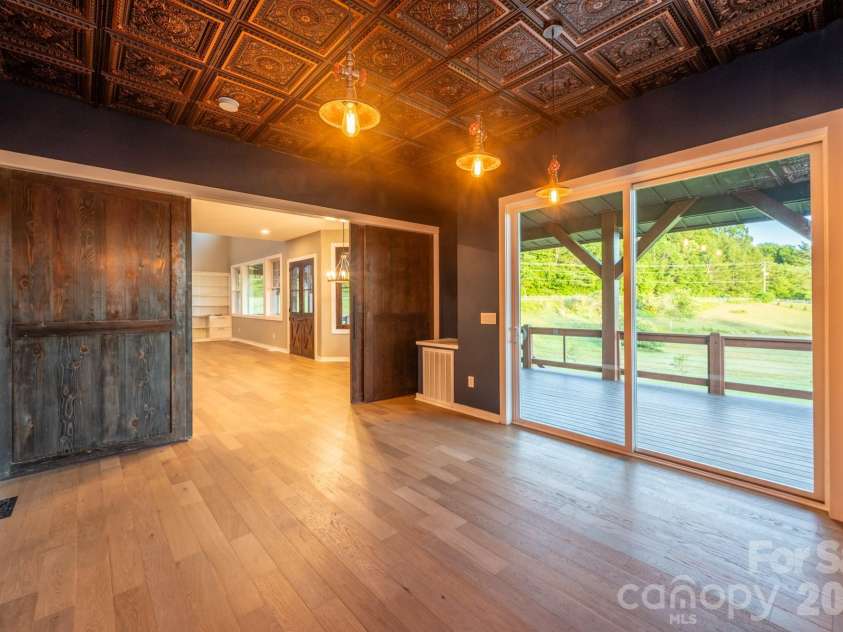 119 Summer Drive, Blowing Rock, NC 28605.  MLS# CAR4399507, YatesRealty ID 35455. 