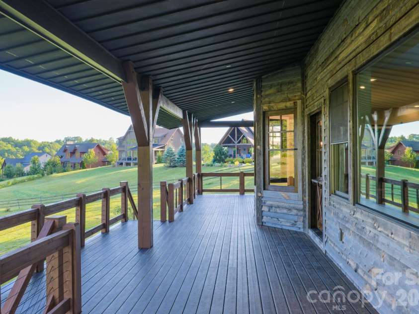 119 Summer Drive, Blowing Rock, NC 28605.  MLS# CAR4399507, YatesRealty ID 35455. 