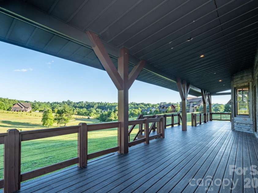 119 Summer Drive, Blowing Rock, NC 28605.  MLS# CAR4399507, YatesRealty ID 35455. 