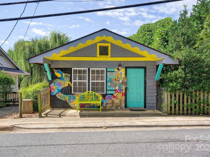 160 Howard Street, Tryon, NC 28782.  MLS# CAR4297948, YatesRealty ID 35456. 