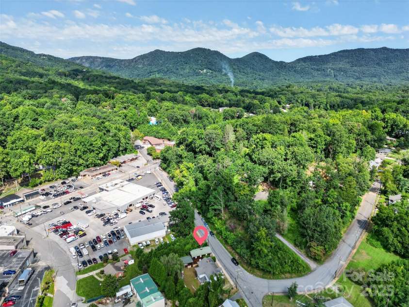 160 Howard Street, Tryon, NC 28782.  MLS# CAR4297948, YatesRealty ID 35456. 