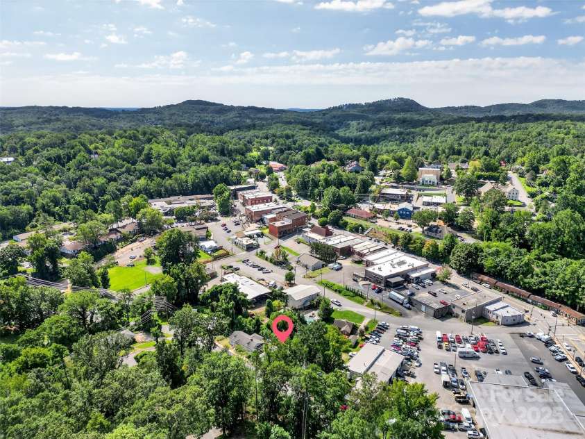160 Howard Street, Tryon, NC 28782.  MLS# CAR4297948, YatesRealty ID 35456. 
