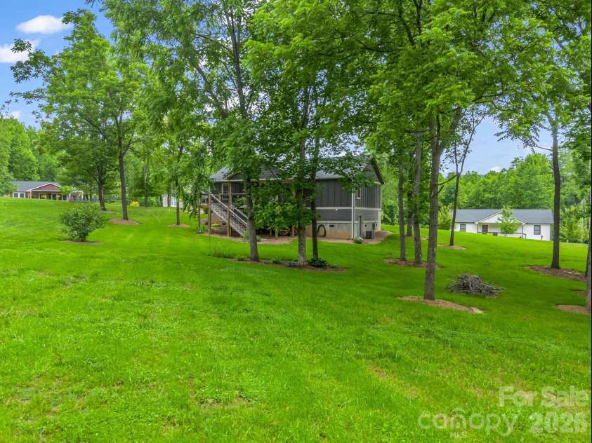 100 Walt Drive, Hendersonville, NC 28792.  MLS# CAR4391654, YatesRealty ID 35457. 
